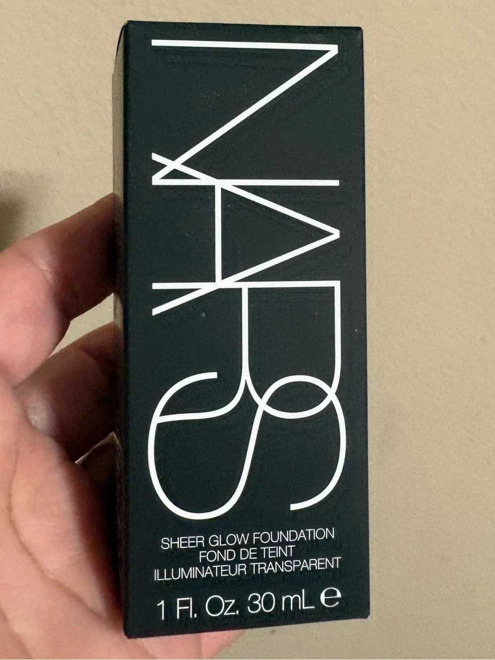 NARS Sheer Glow Foundation Box - MEDIUM 3.75 PAMPELUNE Brand New Never Used.